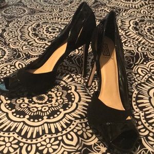 NEVET WORN Black leather and suede pumps size 9.5